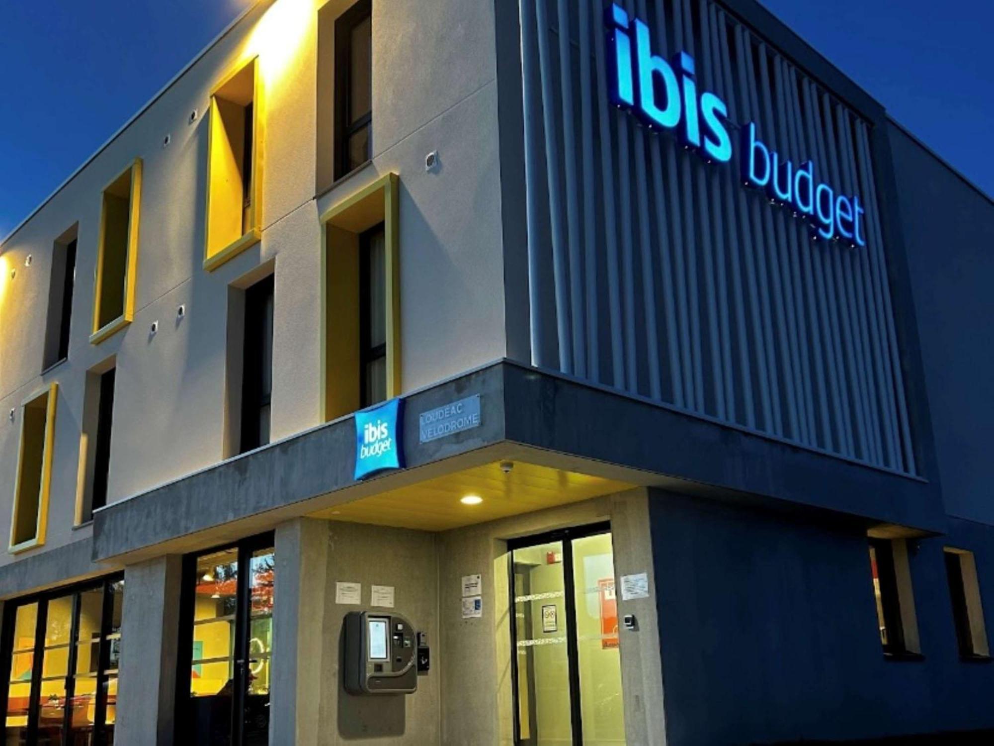 Ibis Budget Loudeac Velodrome Exterior foto
